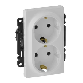 Valena Life fehér 2x2P+f csatlakozó aljzat Legrand 753127
