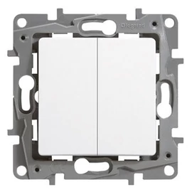 Niloé fehér 105 kapcsoló Legrand 764506